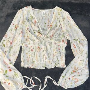 H&M Flowy Cream Floral Blouse Lantern Sleeves V-Neck